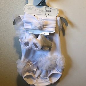 Kyle & Deena matching 3 piece baby set 6-9 months